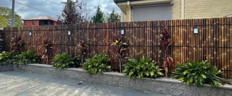 Eco-Friendly Garden Fences: Sustainable Designs, Benefits, and Real-World Applications