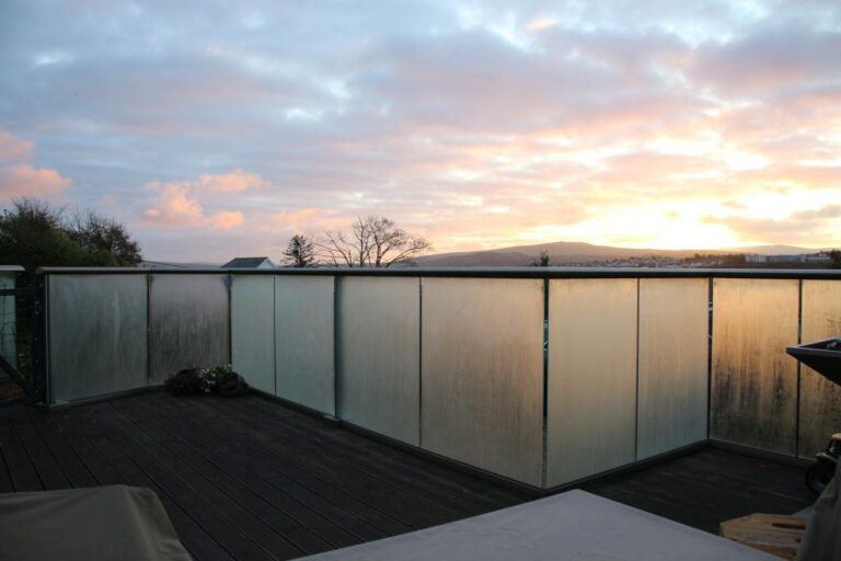 Glass Panel Fencing: Modern Designs, Benefits, and Real-World Applications