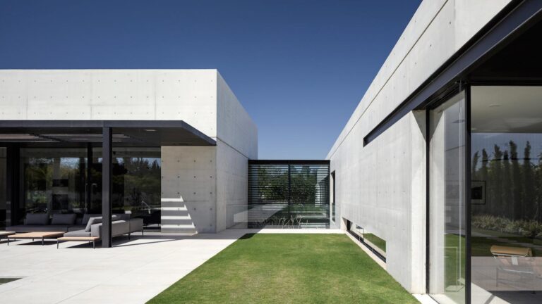 Minimalist Concrete Facades: A Complete Guide to Modern Architectural Elegance