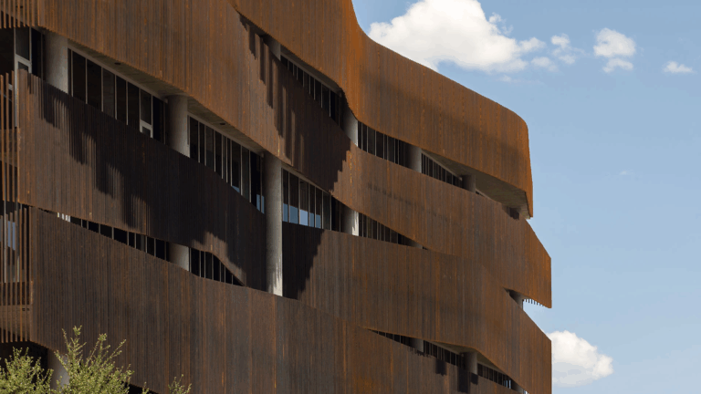 Energy-Efficient Facades: Modern Solutions for Sustainable Building Design